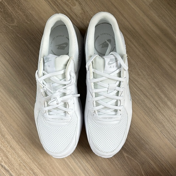 Nike Women’s Air Max Excee - Picture 3 of 7